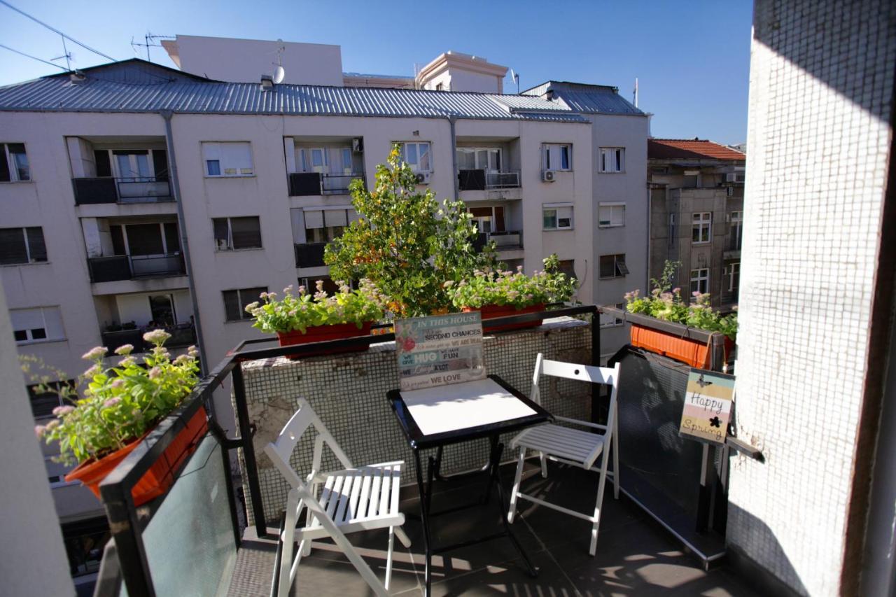 Brick Apartment On Macedonia Pedestrian Street Skopje Esterno foto